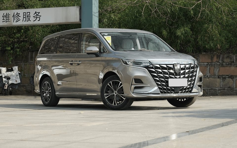 Roewe iMAX8