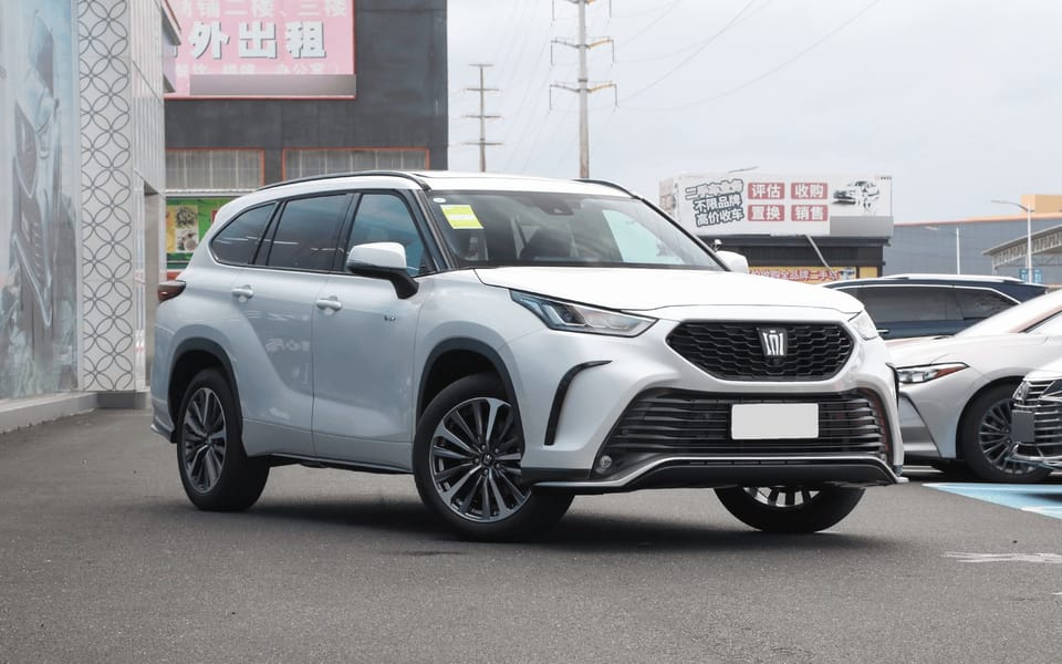 Toyota Crown Kluger